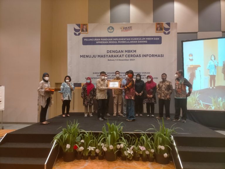 Polibatam Achieves Nomination for Online Learning Module Category