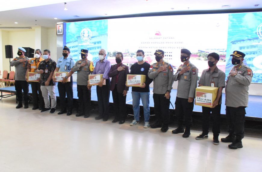 Polda Kepri dan Polibatam Berkolaborasi Gelar Vaksinasi Booster Bagi Sivitas Akademika Politeknik Negeri Batam