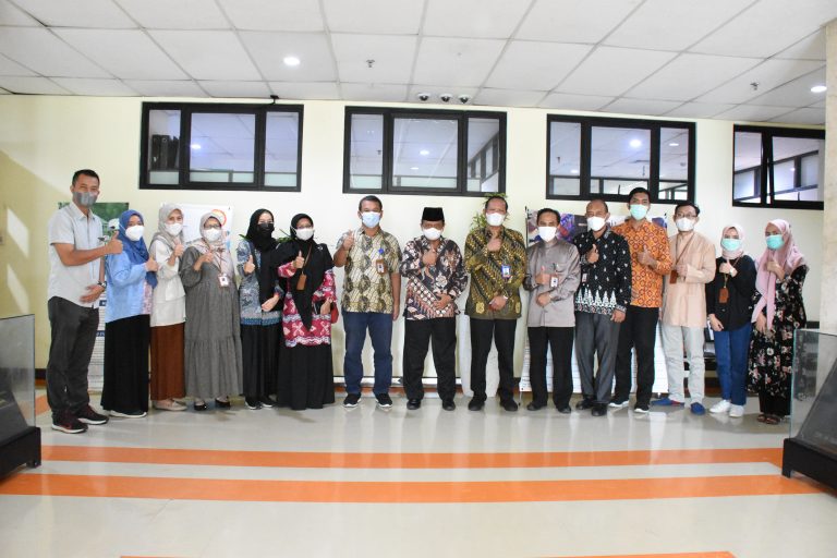 Follow-up Hearing of the Polibatam Halal Study Center with the Regional Office of the Ministry of Religion of Riau Islands and Bank Indonesia