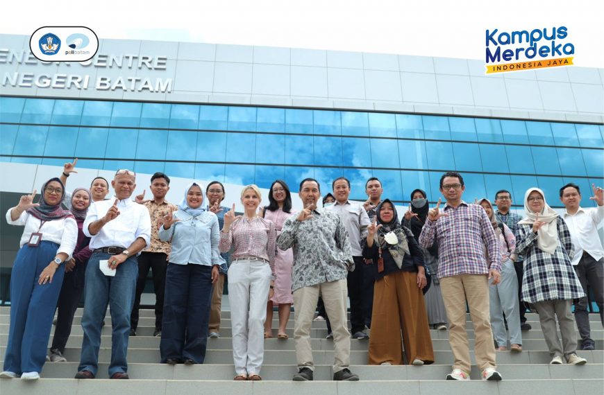 IIT TAKES TWO TO TANGO!:IAB’s Assistance on Development of Logistic International Trade Study Program