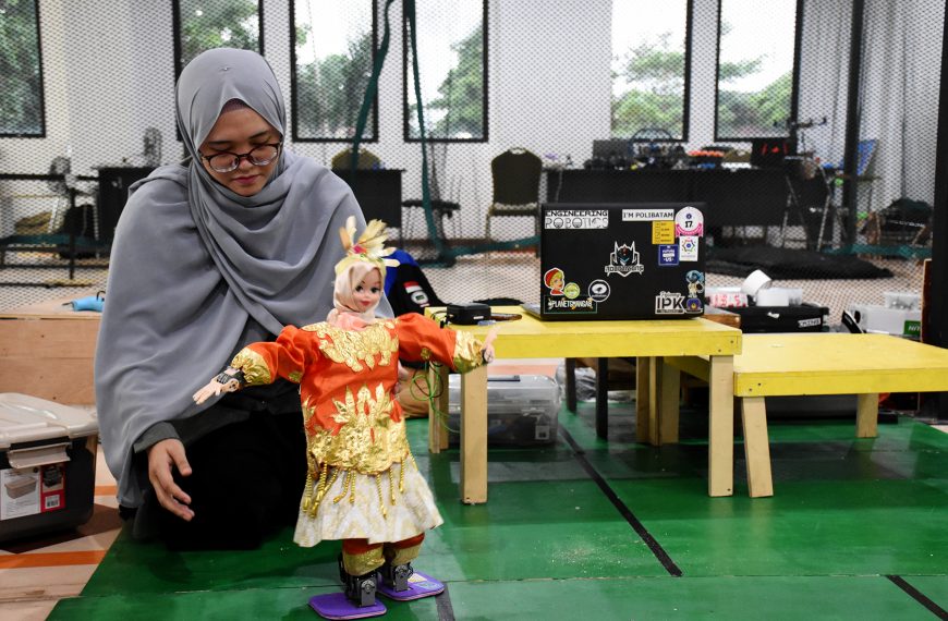 Jadi Ahli Di Bidang Robotika Kuliah Di Teknik Robotika Polibatam
