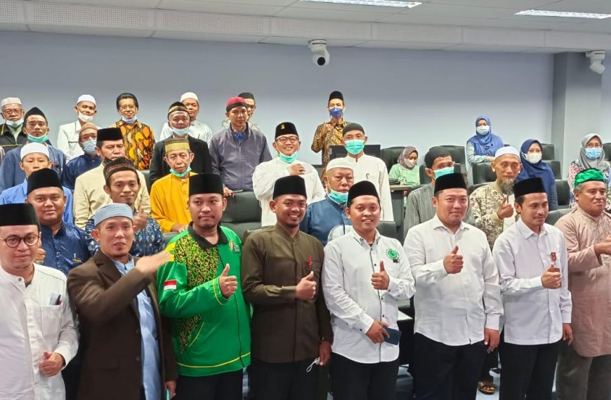 Pusat Kajian Halal Polibatam Gelar Seminar Penyembelihan Hewan Kurban