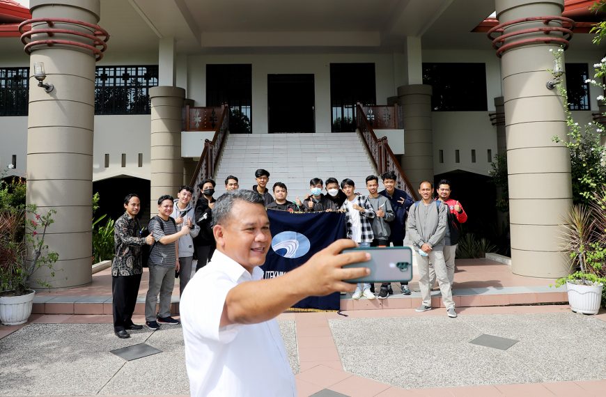 Selamat Bertanding Tim Robot Politeknik Negeri Batam dalam Kompetisi Internasional Robocup Soccer Middle Size League (MSL) 2022