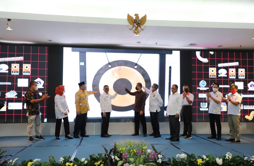 The Launching of Politeknik Negeri Batam Engineer Professional Study Program Simultaneously with the Inauguration of the Riau Islands PII Management