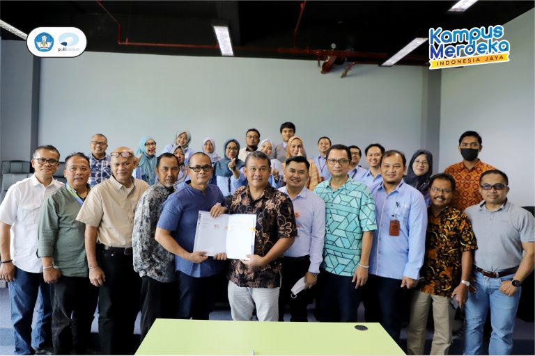 Recover Faster, Rise Stronger, Polibatam & Association of Customs Experts Sign MoU