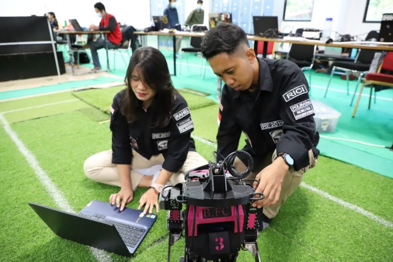 Asessmen Lapangan Akreditasi Program Studi Teknik Robotika Polibatam