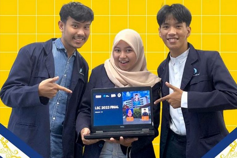 Mahasiswa Mahasiswa Prodi Logistik Perdagangan Internasional  Polibatam Raih Prestasi 2nd Winner di Ajang Logistic and Supply Chain Competition 2022