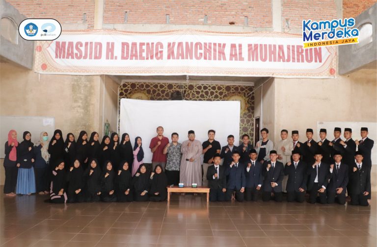 Program Studi Teknik Robotika Gelar Pengabdian Kepada Masyarakat Pelatihan Robot di Granada International Islamic Boarding School Batam