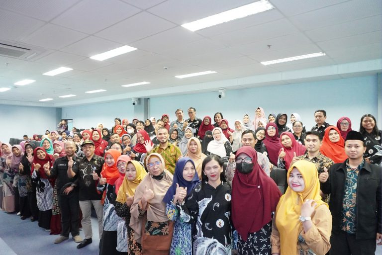 Polibatam Participates in Junior High School Teacher Training with Bebras Indonesia and Google.org