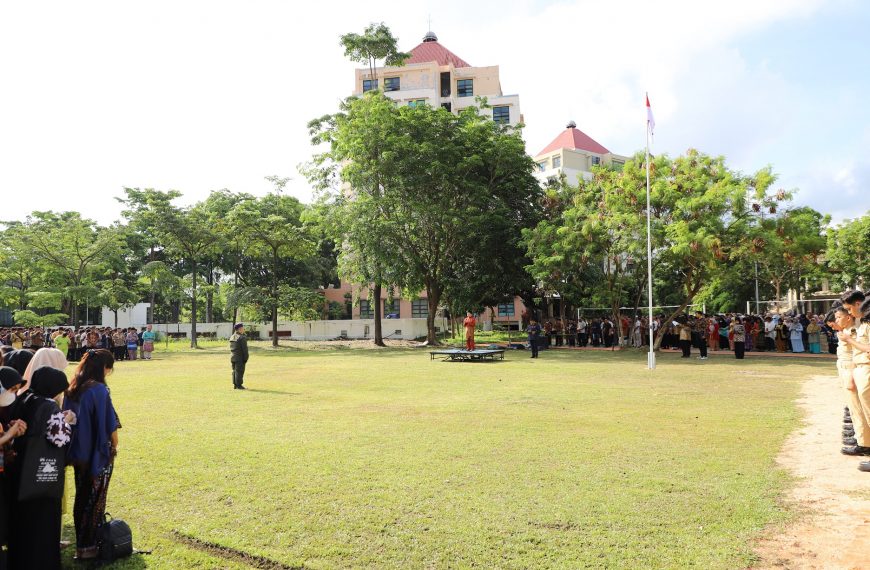 Polibatam Menggelar Upacara Hardiknas Sekaligus Gelar Halal Bihalal Idul Fitri 1444 H