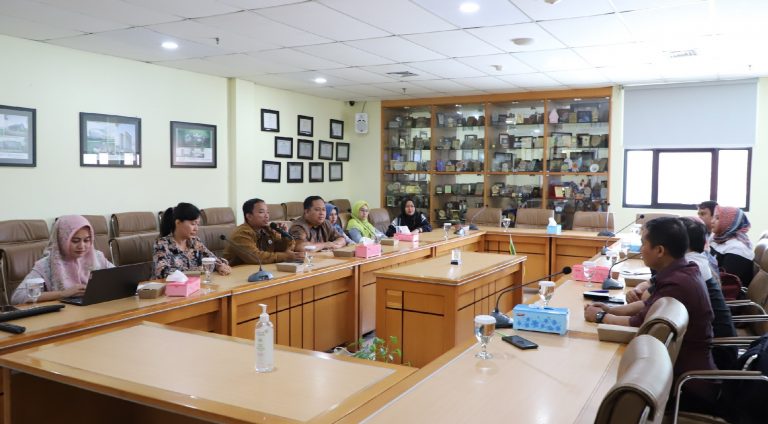 PBL Process Consultation: Politeknik Negeri Padang Visits Batam State Polytechnic