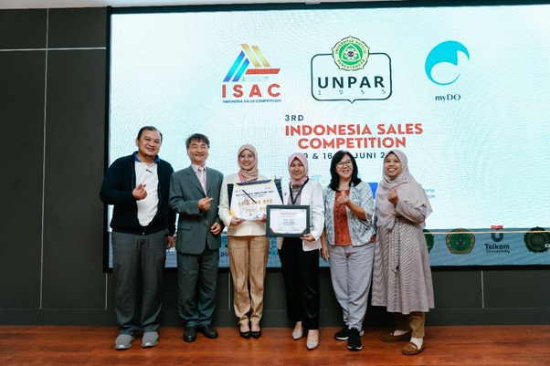 Polibatam Business Management Student Wins the Indonesia Sales Competition (ISAC) 2023