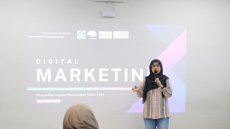 Polibatam Bantu UMKM Untuk Scales Up Bisnis Dengan Digital Marketing