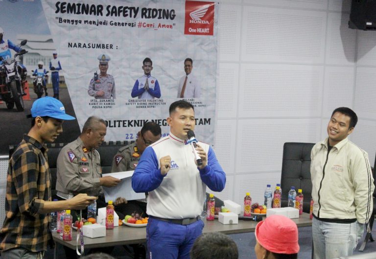 Polibatam Menggelar Seminar Safety Riding Bersama Jasa Raharja, Astra Honda Motor (AHM) Dan Ditlantas Polda Kepri