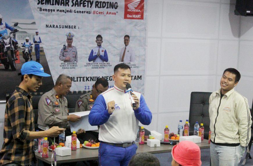 Polibatam Menggelar Seminar Safety Riding Bersama Jasa Raharja, Astra Honda Motor (AHM) Dan Ditlantas Polda Kepri