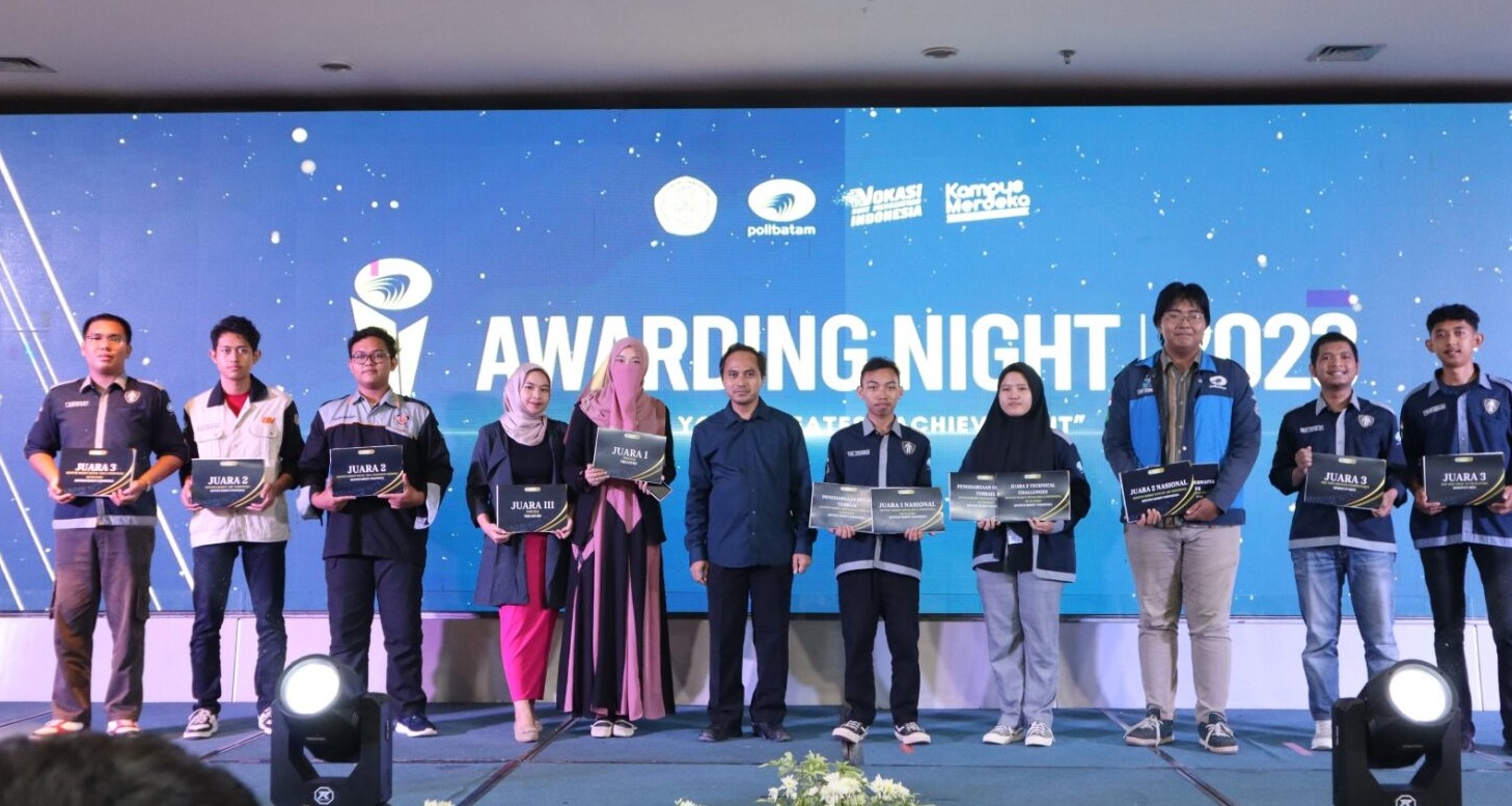 Polibatam Held Achievement Appreciation Night for Outstanding Students and Lecturers