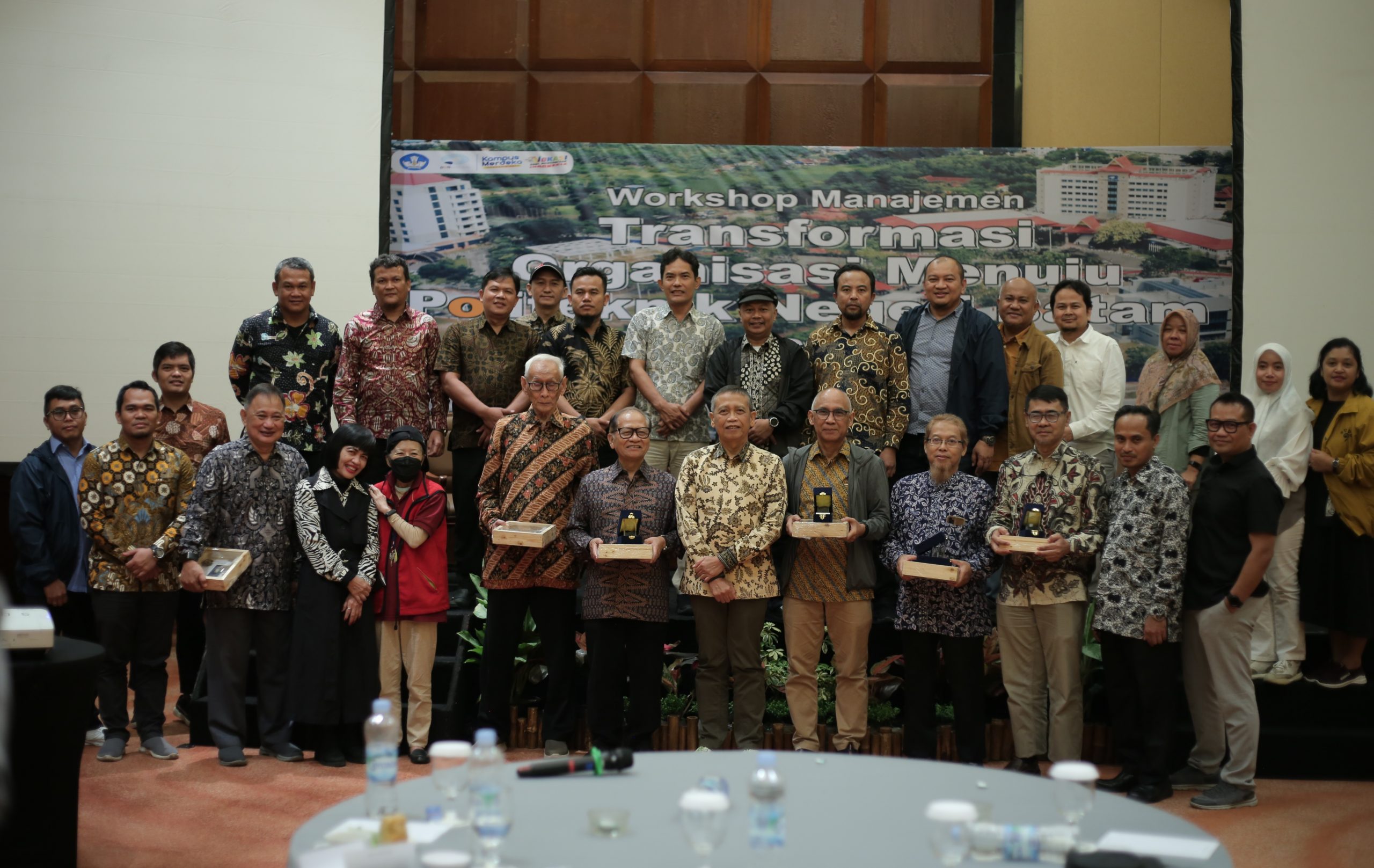 Polibatam Menggelar Workshop Manajemen Transformasi Organisasi Menuju Politeknik Negeri Batam Berbadan Hukum