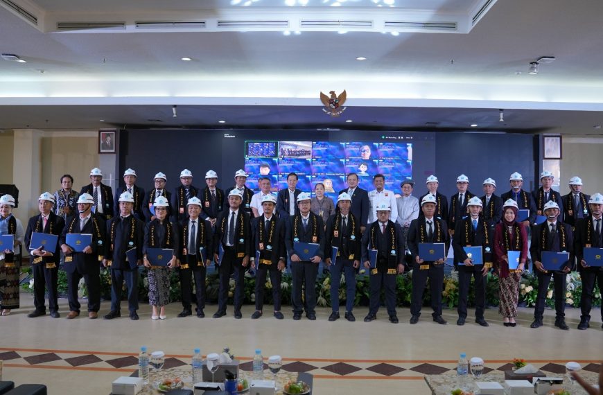 Polibatam Lantik 39 Insinyur Profesional Angkatan Ke-5