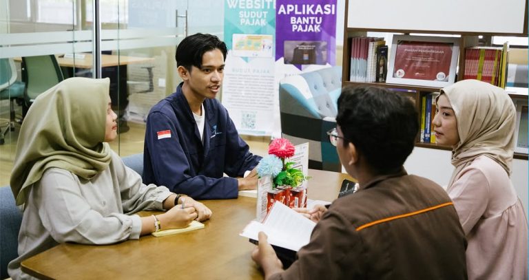 Tax Center Polibatam Raih Penghargaan Tax Canter Terbaik Kedua, Tahun 2024