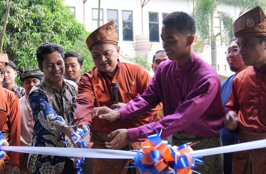 Sinergi Pendidikan dan Fasilitas Polibatam Resmikan Student Centre Bertepatan di Hardiknas