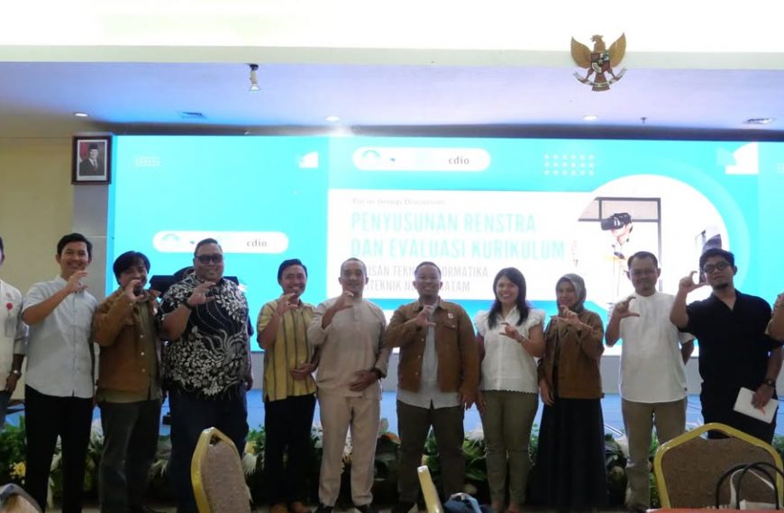 Jurusan Informatika Polibatam Gelar FGD Penyusunan Renstra dan Evaluasi Kurikulum