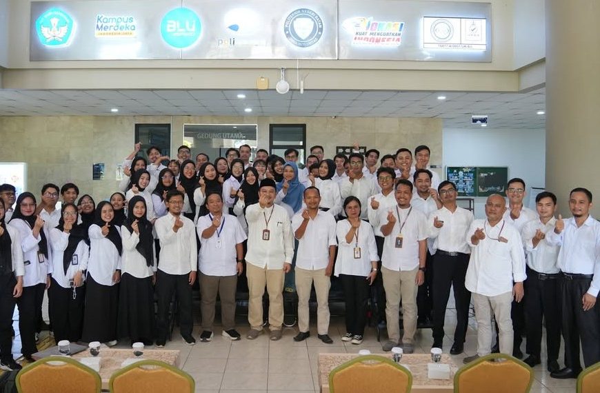 Penyerahan SK CPNS di Politeknik Negeri Batam 61 Pegawai Baru Siap Berkontribusi
