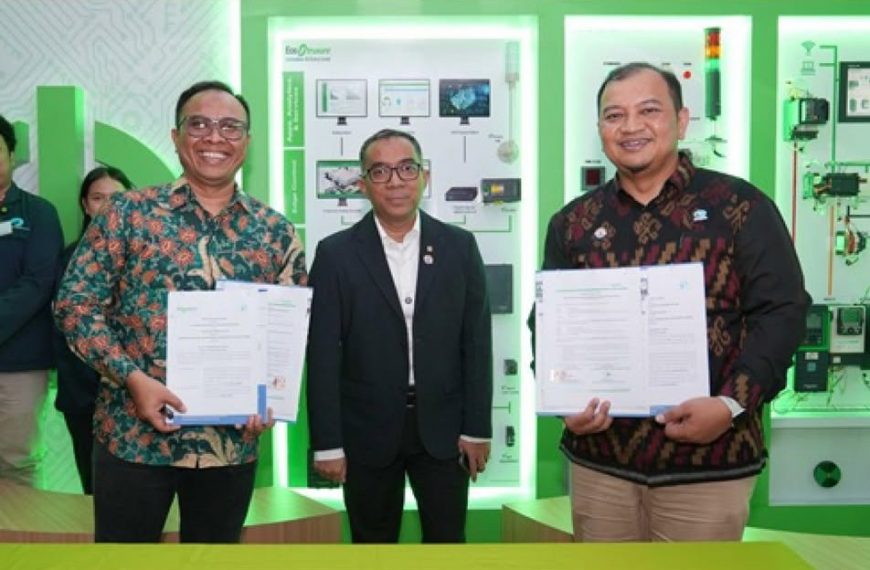 PT Schneider Electric Hibahkan Inovation Corner Untuk Polibatam, Disaksikan Mendiktisaintek