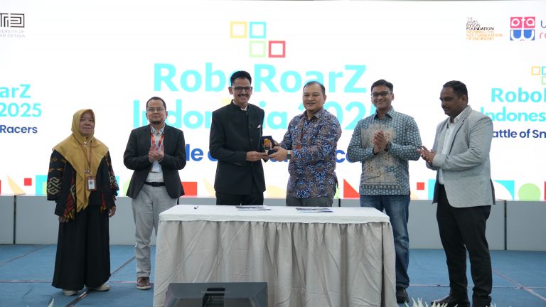 Polibatam Sukses Gelar RoboRoarZ Indonesia 2025