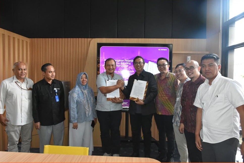 Polibatam dan KB Bank Resmikan Co-Branding & Lounge Baru