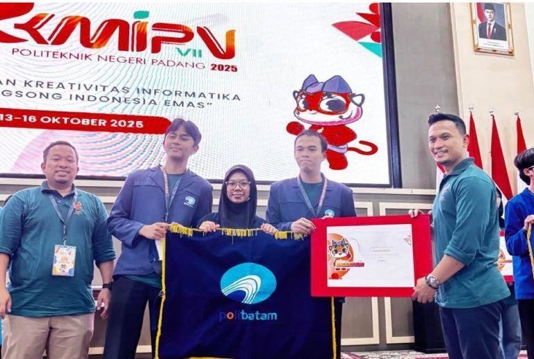Polibatam Raih Juara Umum KMIPN VII Tahun 2025 Di Politeknik Negeri Padang Melalui Depalan Kategori Lomba