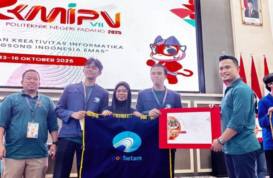 Polibatam Raih Juara Umum KMIPN VII Tahun 2025 Di Politeknik Negeri Padang Melalui Depalan Kategori Lomba