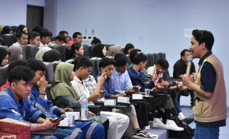 Polibatam Jadi Tuan Rumah Edukasi Safety Riding dan PPGD Untuk Tingkatkan Kesadaran Keselamatan Mahasiswa