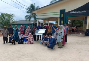 Polibatam dan PGN Kolaborasi Serahkan Solar Drying System untuk Masyarakat Pulau Lanche