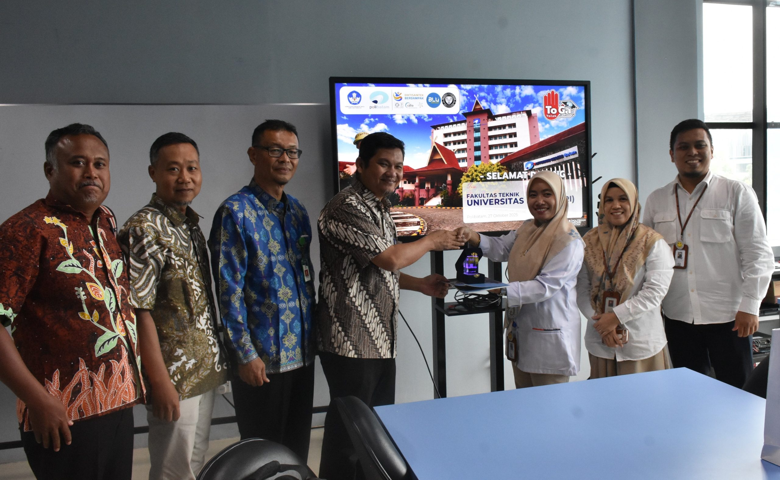 Universitas Riau Lakukan Kunjungan Benchmark Zona Integritas ke Polibatam