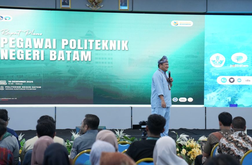 Polibatam Gelar Rapat Pleno Tahunan dan Apresiasi Dosen, Laboran, serta Tendik Berprestasi 2025