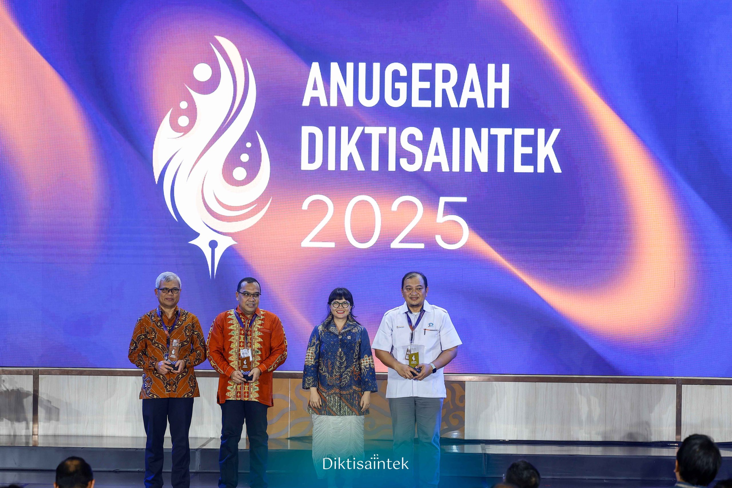 Satgas PPKPT Polibatam Raih Penghargaan Gold Winner pada Anugerah Diktisaintek 2025