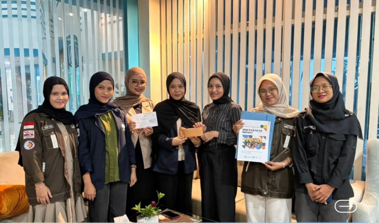 BEM Polibatam and PLN Batam Collaborate to Implement the Impactful Dikti Saintek Program on Pulau Seraya