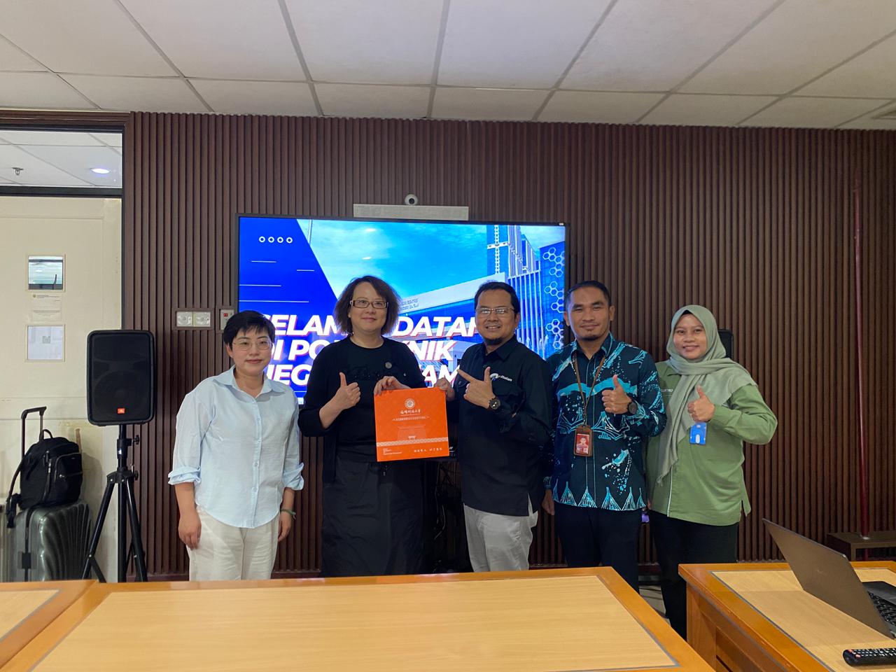 Polibatam Jajaki Kerja Sama Strategis dengan Fuyao University of Science and Technology Tiongkok