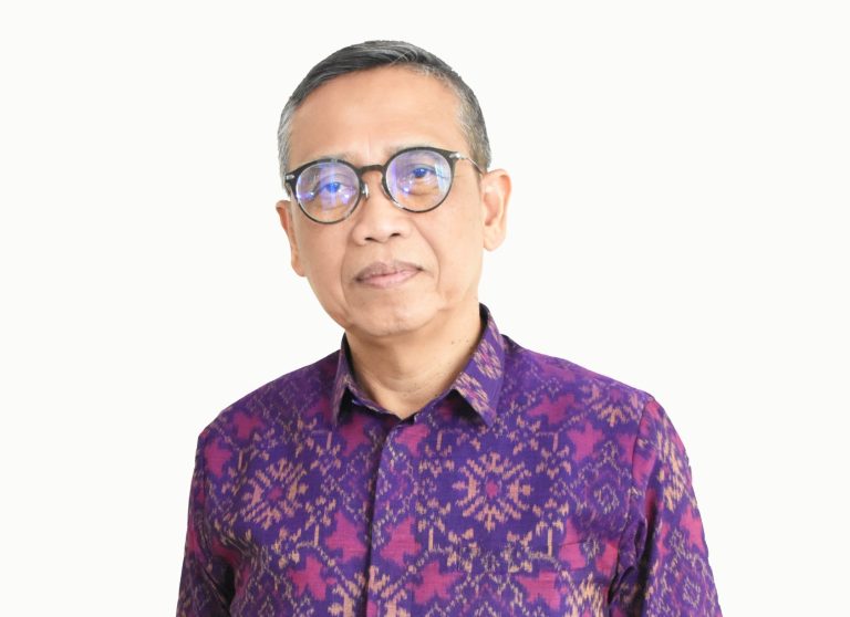 Dalam Diam, Ia Berkarya: Jejak Pak Eko Membangun Masa Depan Batam melalui Pendidikan Vokasi