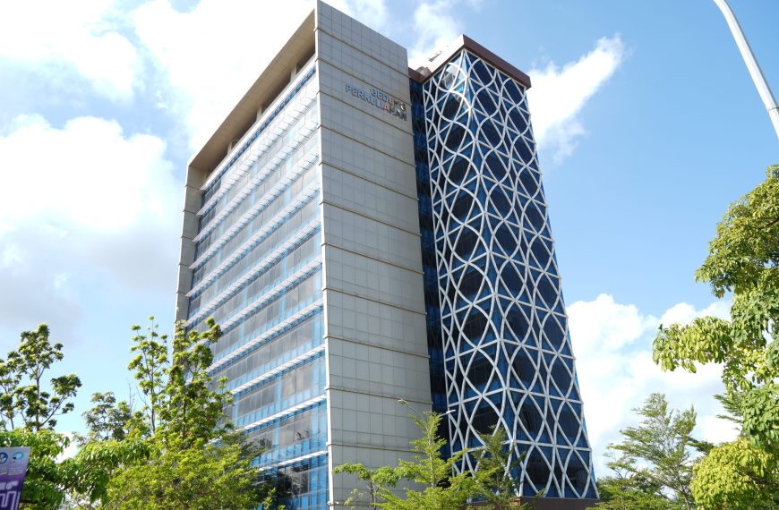 Tower A Polibatam Hadirkan Workspace Modern dan KP Bank Lounge, Dukung Kenyamanan Belajar dan Kolaborasi