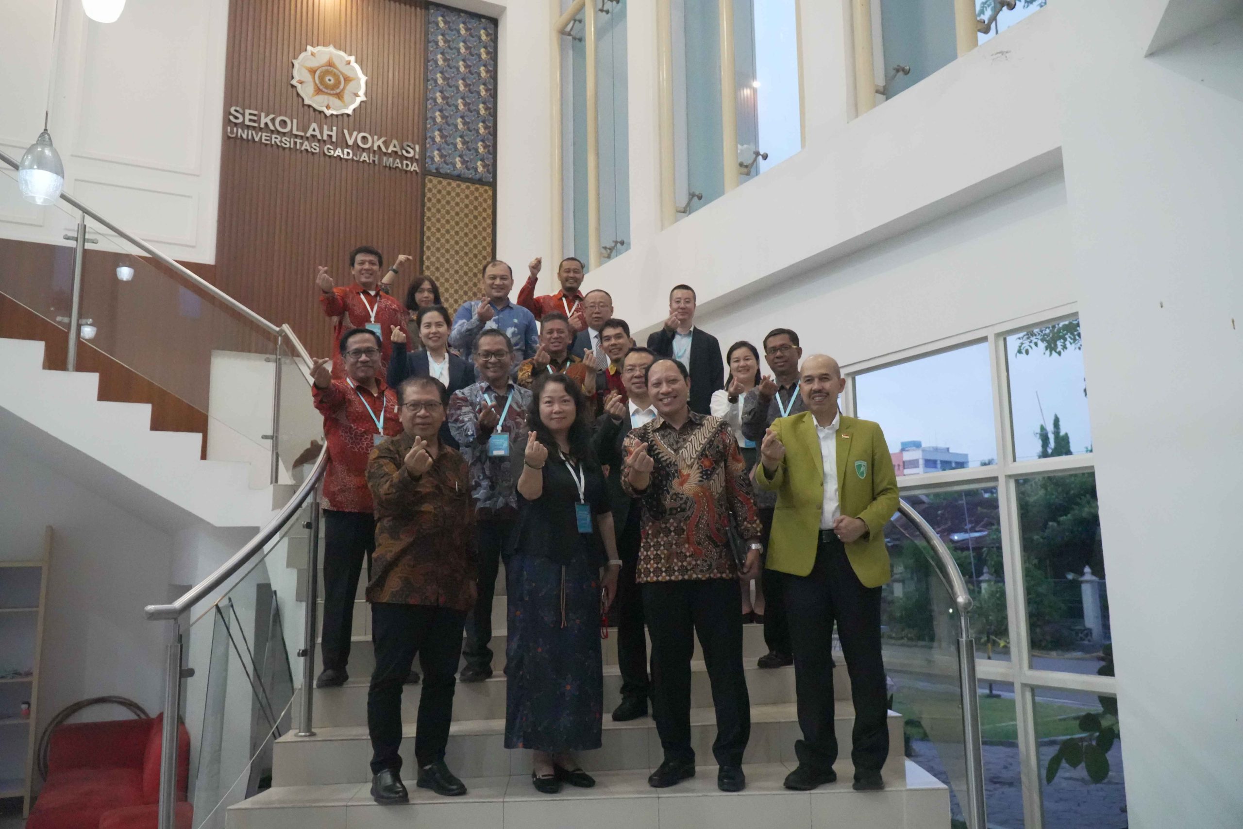 Perkuat Jejaring Global, Polibatam Teken Kesepakatan Strategi di GIK UGM Yogyakarta