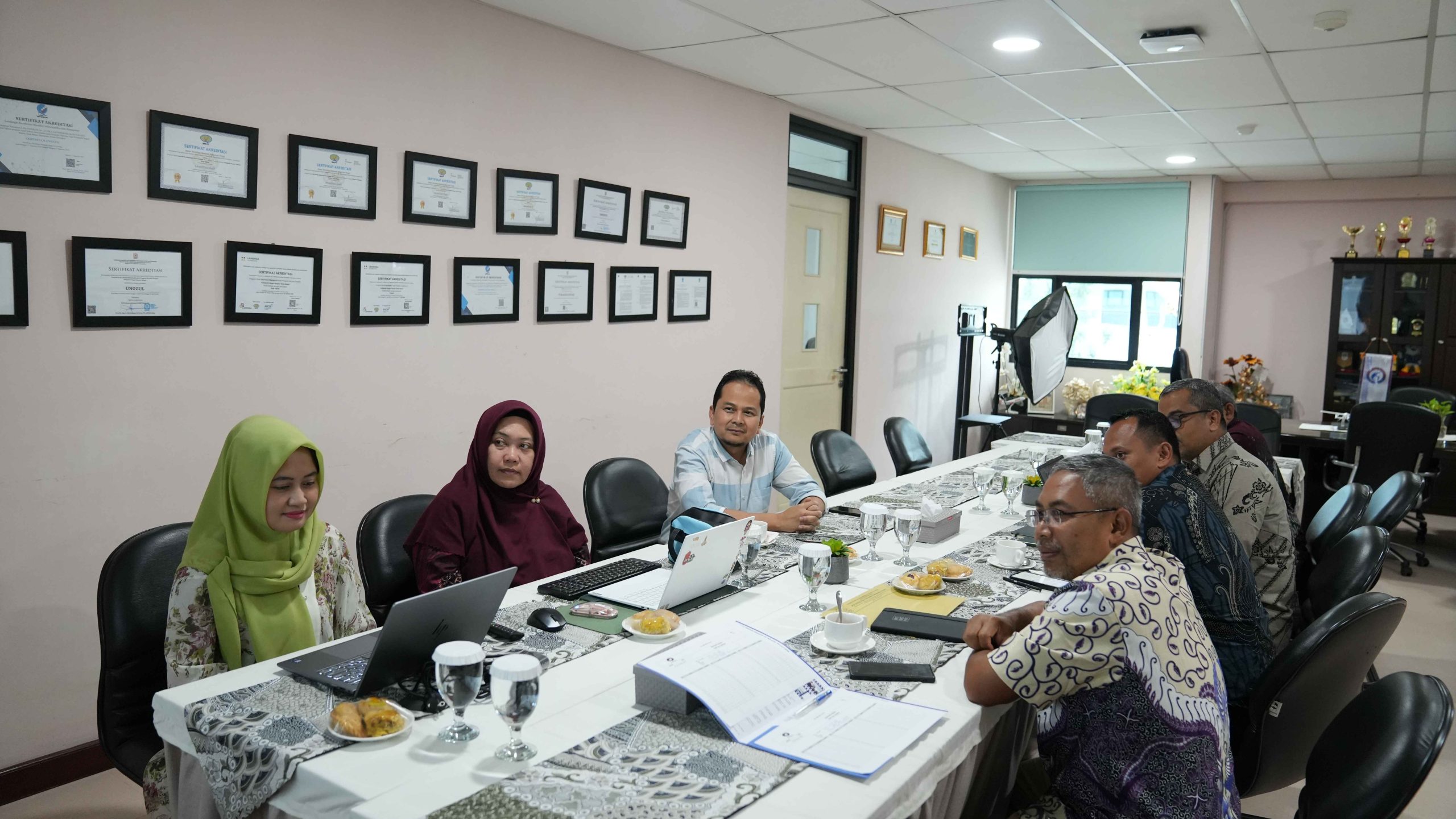 Polibatam Terima Kunjungan Politeknik Negeri Lhokseumawe, Bahas Penguatan SPMI dan Konsep Pembelajaran CDIO