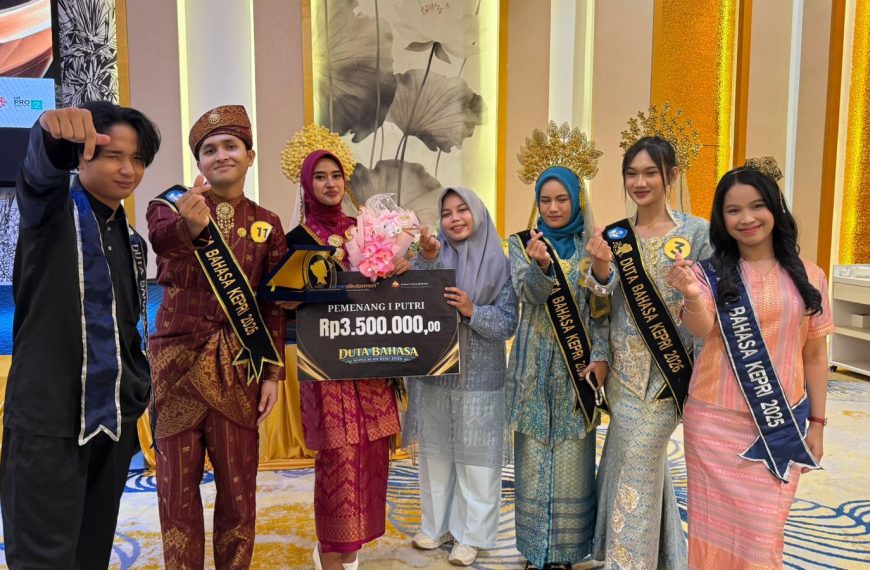 Polibatam Student Wins 1st Place in Riau Islands Language Ambassador 2026