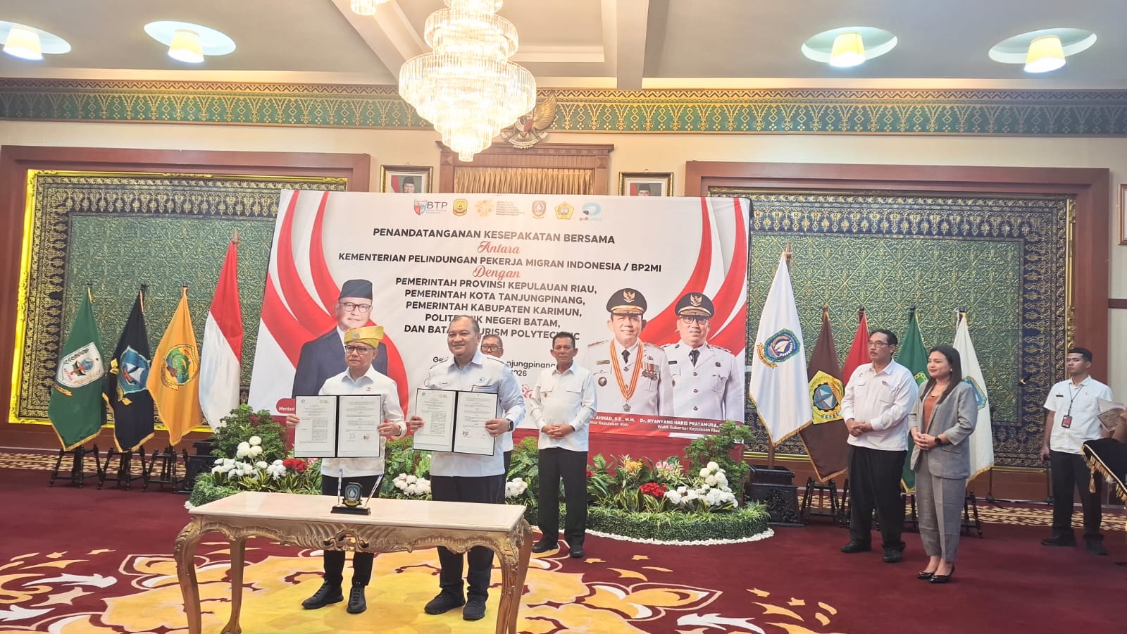 Polibatam dan Kementerian PMI Tandatangani MoU Perkuat Kompetensi Pekerja Migran di Kepri