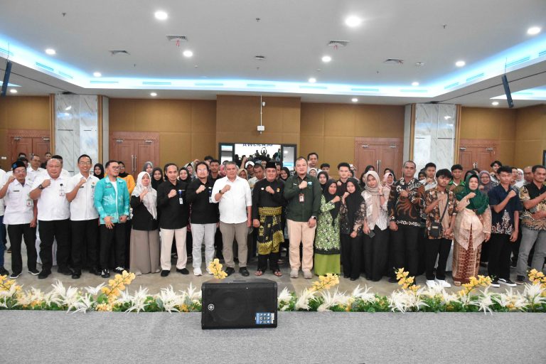 Ratakan Akses Pendidikan, PEMKO Batam Biayai 28 Putra-Putri Hinterland Di Polibatam
