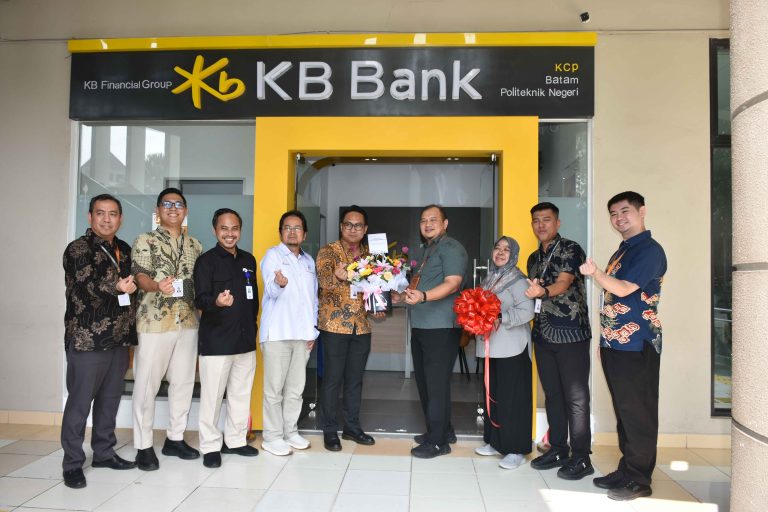 Peresmian KCP KB Bank di lingkungan Polibatam memperkuat akses layanan finansial kampus