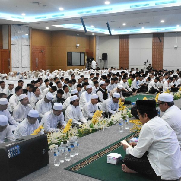 AWALI TAHUN AKADEMIK BARU, IKATAN MAHASISWA MUSLIM POLIBATAM GELAR ACARA “POLIBATAM BERDZIKIR”