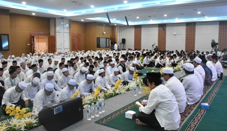 AWALI TAHUN AKADEMIK BARU, IKATAN MAHASISWA MUSLIM POLIBATAM GELAR ACARA “POLIBATAM BERDZIKIR”