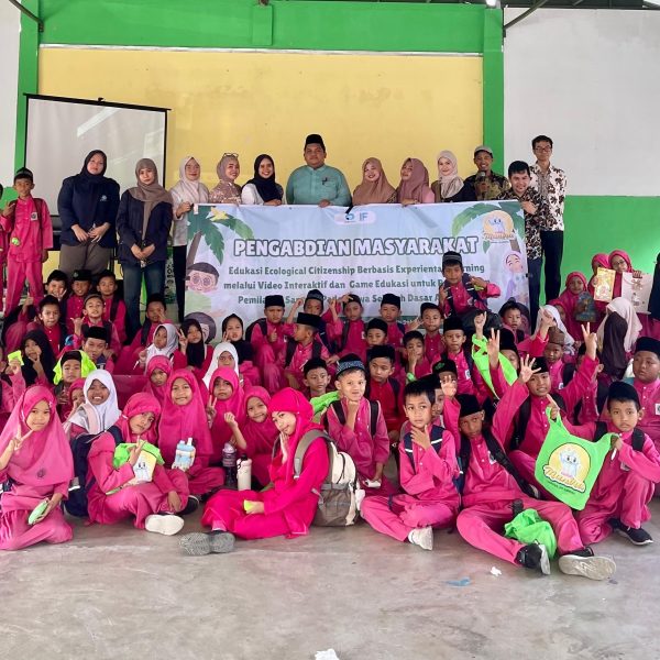 Dari Kebiasaan Kecil untuk Bumi: Polibatam Tanamkan Ecological Citizenship Sejak Dini di SD Al-Barkah