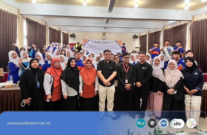 Polibatam Investment Gallery Promotes Investment Literacy Among SMKN 1 Tanjung Pinang Students Through Capital Market Education and Stock Simulation